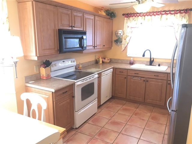 500 Grove Isle Circle 107, Vero Beach, FL 32962