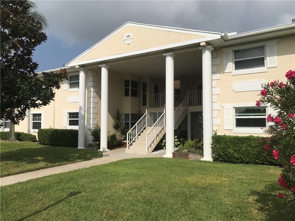 500 Grove Isle Circle 107, Vero Beach, FL 32962