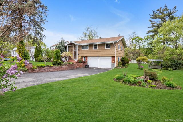 20 Jeffrey Lane, Great Neck, NY 11020