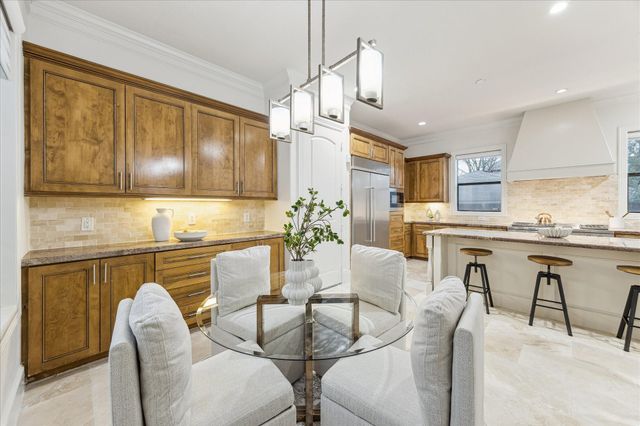 4613 Evergreen Street, Bellaire, TX 77401