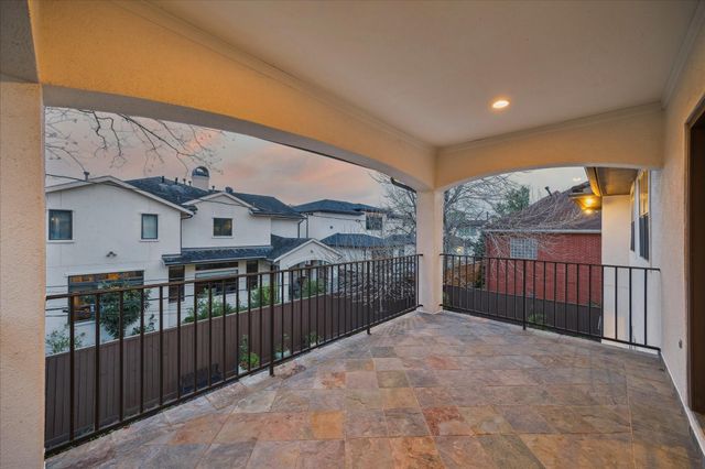 4613 Evergreen Street, Bellaire, TX 77401