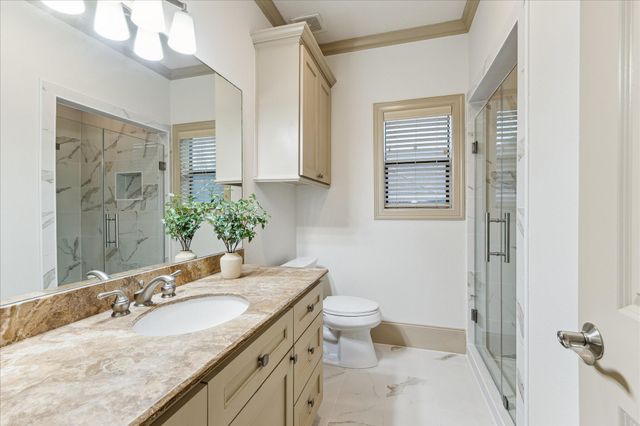 4613 Evergreen Street, Bellaire, TX 77401