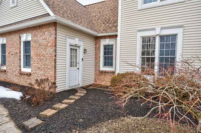 78 Bainbridge Lane, Penfield, NY 14580