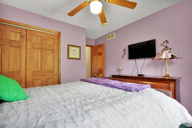 13629 Dusty Trail, Grand Ledge, MI 48837