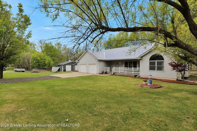 13629 Dusty Trail, Grand Ledge, MI 48837