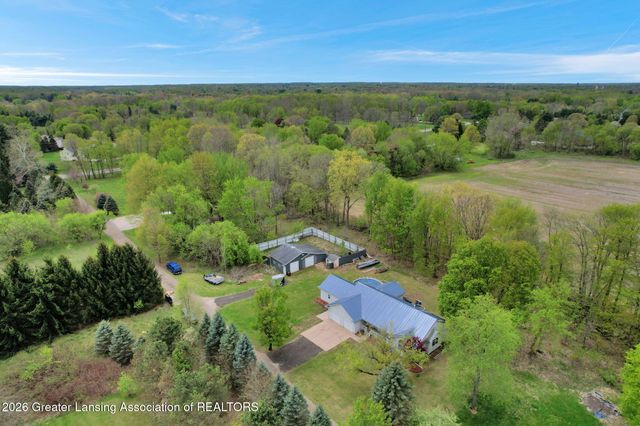 13629 Dusty Trail, Grand Ledge, MI 48837