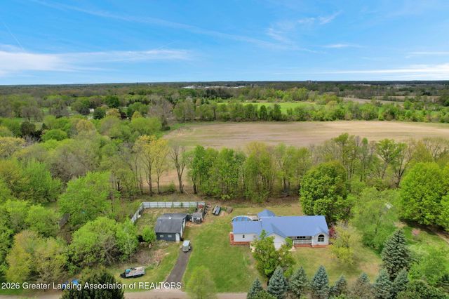 13629 Dusty Trail, Grand Ledge, MI 48837