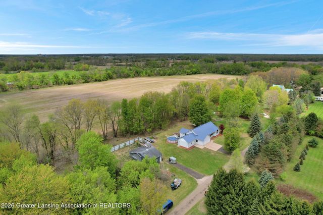 13629 Dusty Trail, Grand Ledge, MI 48837