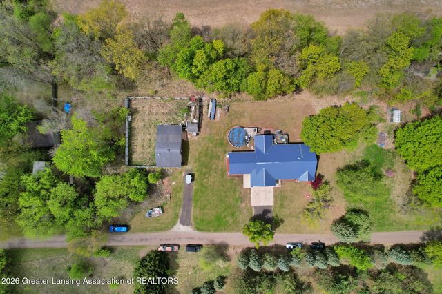 13629 Dusty Trail, Grand Ledge, MI 48837