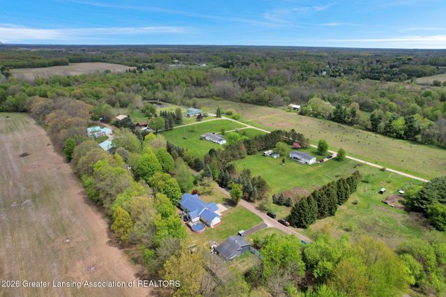 13629 Dusty Trail, Grand Ledge, MI 48837
