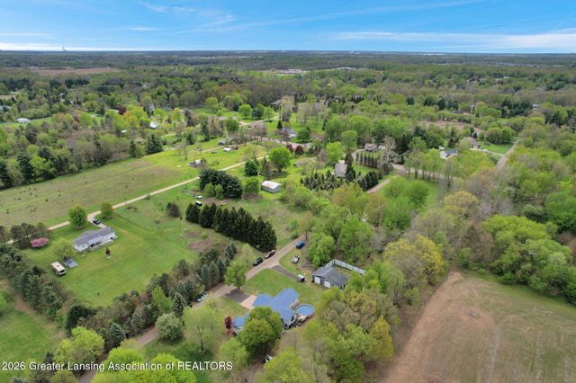 13629 Dusty Trail, Grand Ledge, MI 48837