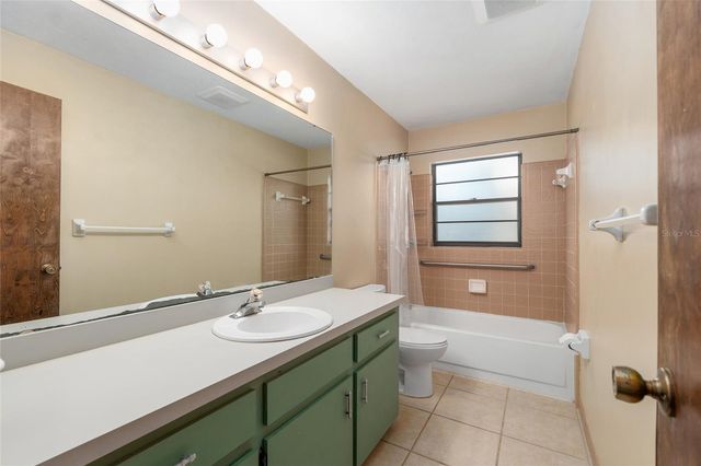 7923 SW 55TH PLACE, Gainesville, FL 32608