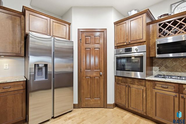 27217 Lovely Pl Place, Tea, SD 57064