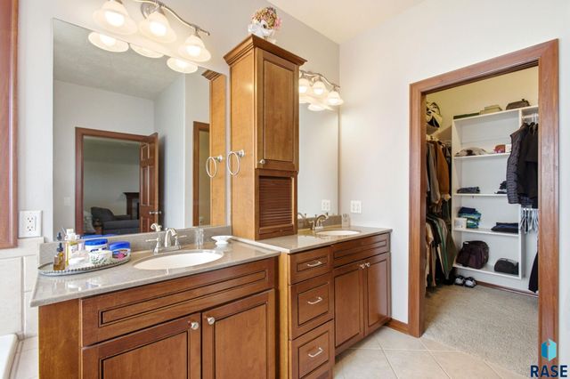 27217 Lovely Pl Place, Tea, SD 57064