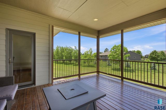 27217 Lovely Pl Place, Tea, SD 57064