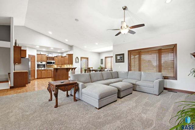 27217 Lovely Pl Place, Tea, SD 57064