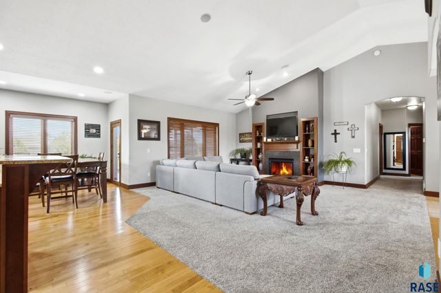 27217 Lovely Pl Place, Tea, SD 57064