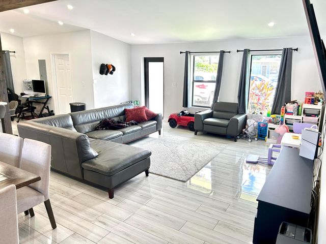2507 BIMINI Lane, Fort Lauderdale, FL 33312