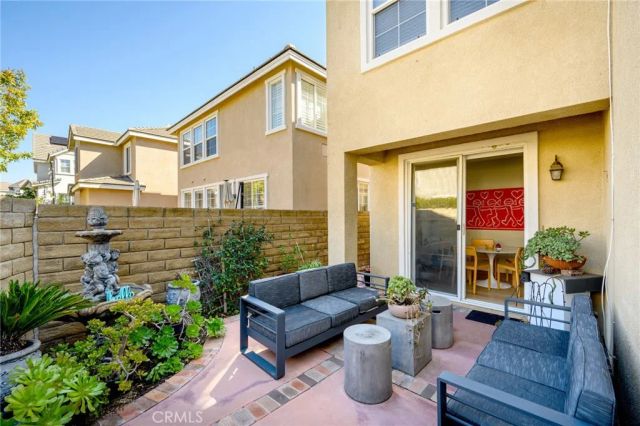 23315 Portland Lane, Valencia, CA 91355