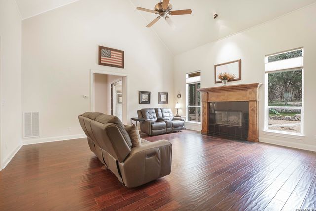 3009 Fallbrook Manor, Bulverde, TX 78163