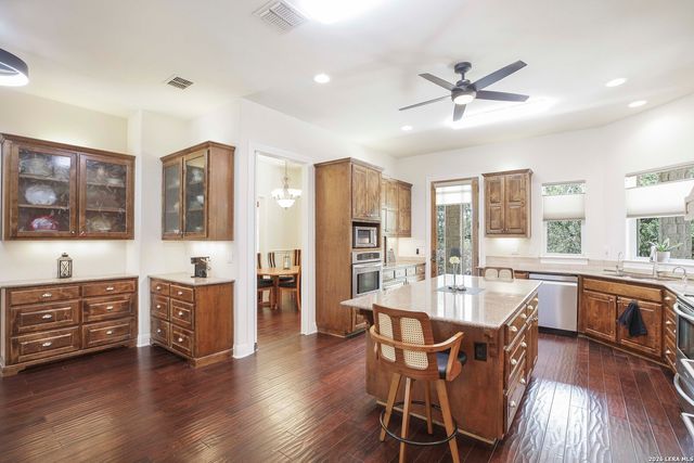 3009 Fallbrook Manor, Bulverde, TX 78163