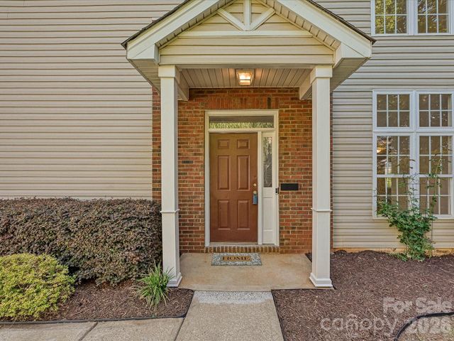 9132 Royal Highlands Court, Charlotte, NC 28277
