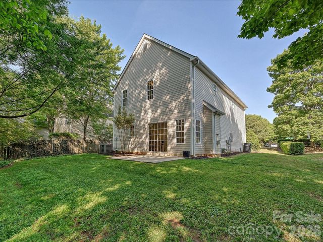 9132 Royal Highlands Court, Charlotte, NC 28277