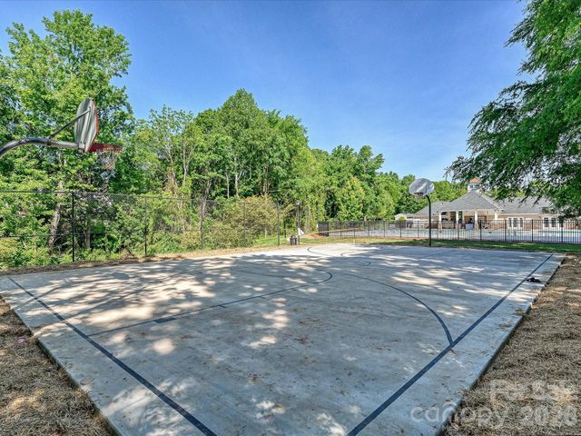 9132 Royal Highlands Court, Charlotte, NC 28277
