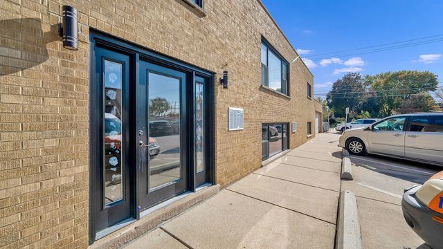 6646 26th Street 2R, Berwyn, IL 60402