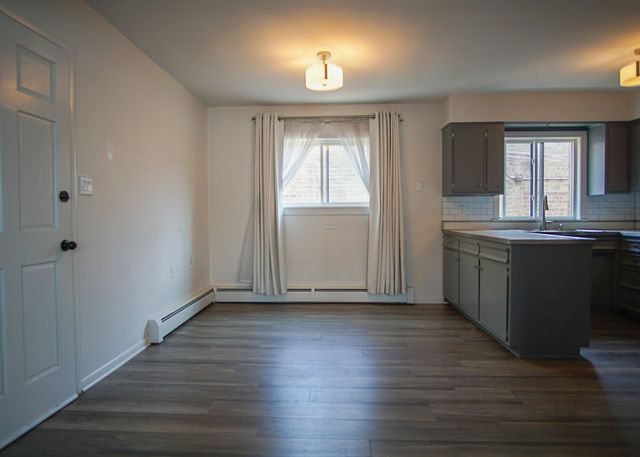 6646 26th Street 2R, Berwyn, IL 60402