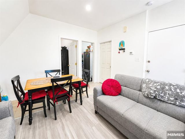 207 24th Street, Paterson, NJ 07514