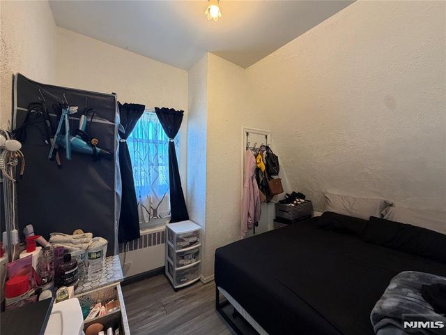 207 24th Street, Paterson, NJ 07514