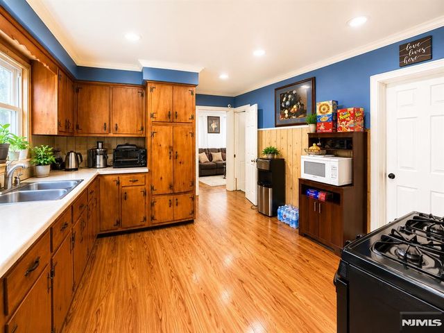 207 24th Street, Paterson, NJ 07514