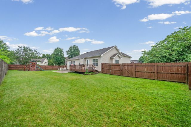 3387 Poplar Hl, Clarksville, TN 37043