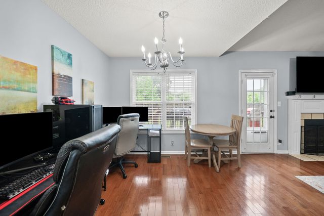 3387 Poplar Hl, Clarksville, TN 37043