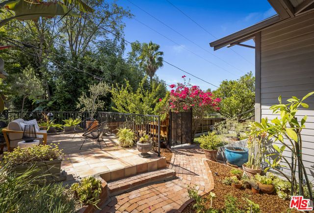 1551 Cerro Gordo Street, Los Angeles, CA 90026