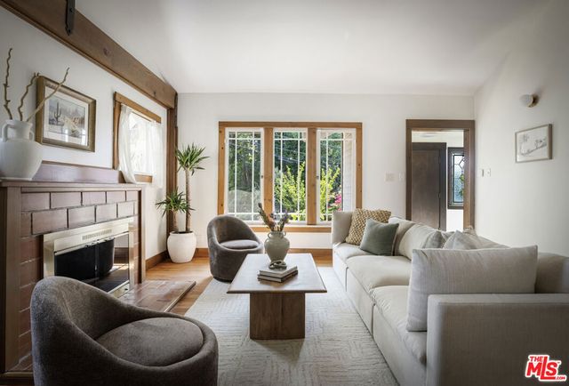 1551 Cerro Gordo Street, Los Angeles, CA 90026