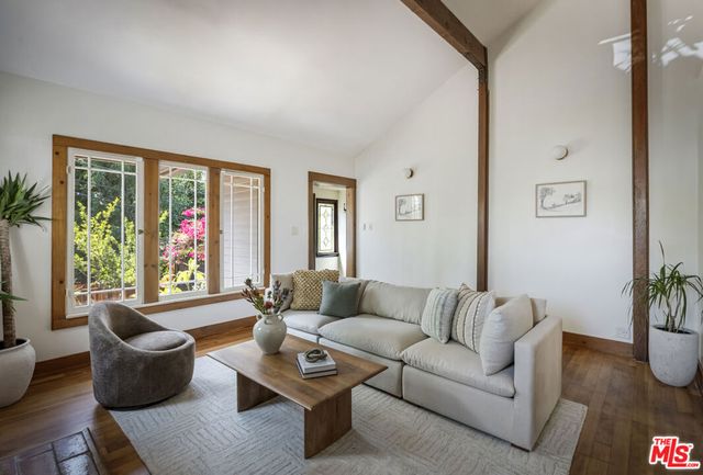 1551 Cerro Gordo Street, Los Angeles, CA 90026