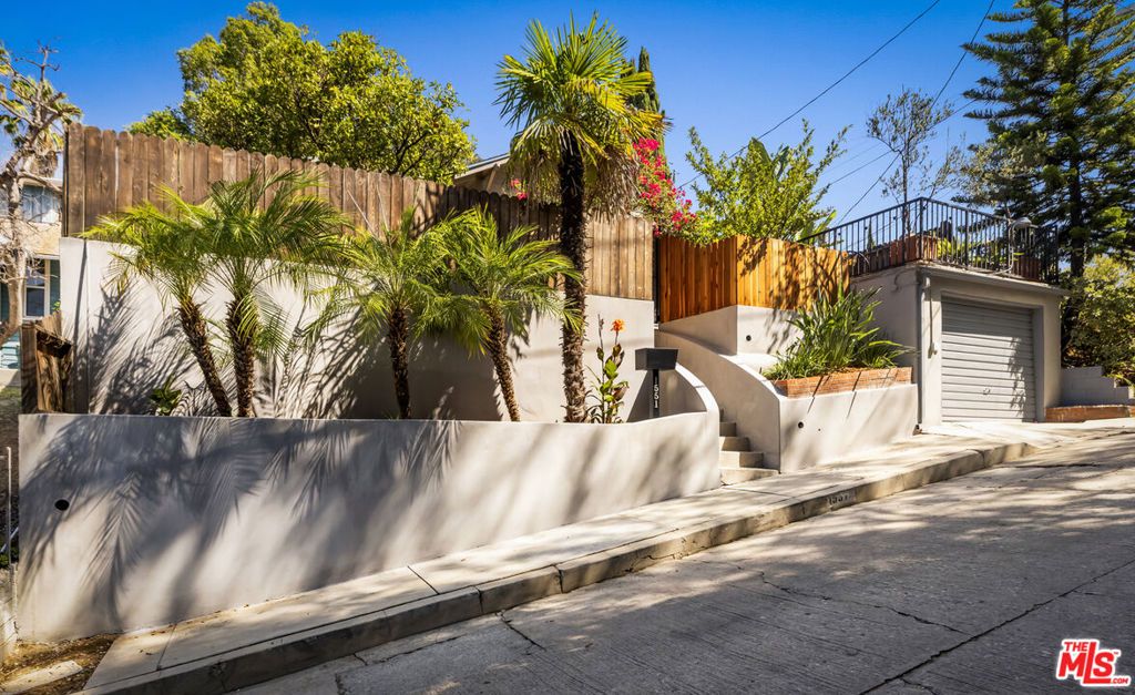 1551 Cerro Gordo Street, Los Angeles, CA 90026 — photo 3