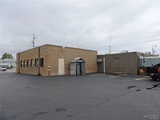 5055 Broadway, Lancaster, NY 14043