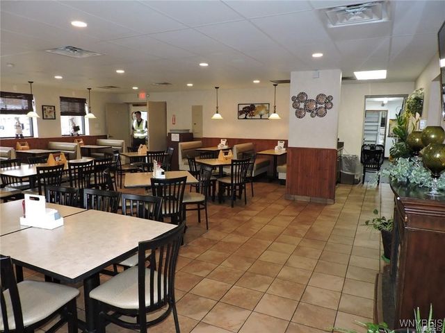 5055 Broadway, Lancaster, NY 14043