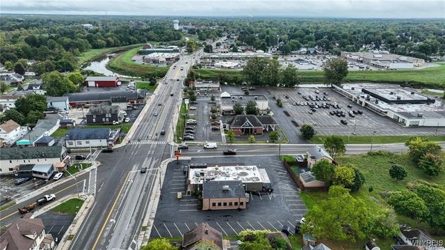 5055 Broadway, Lancaster, NY 14043