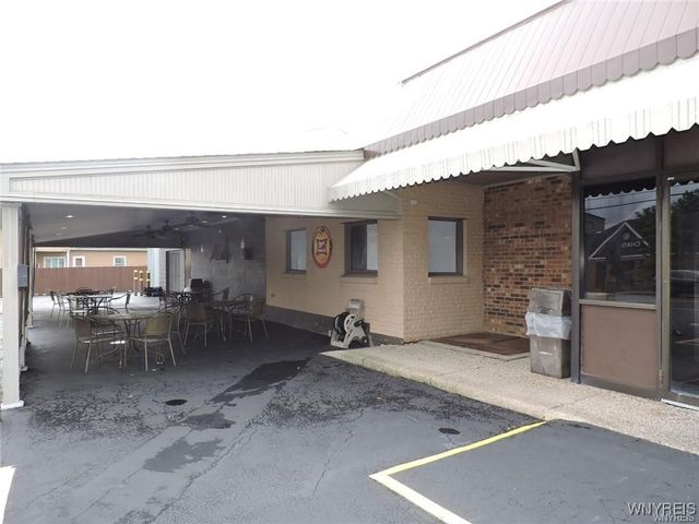 5055 Broadway, Lancaster, NY 14043