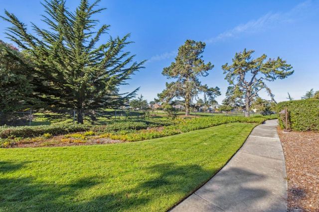 175 Troon Way, Half Moon Bay, CA 94019