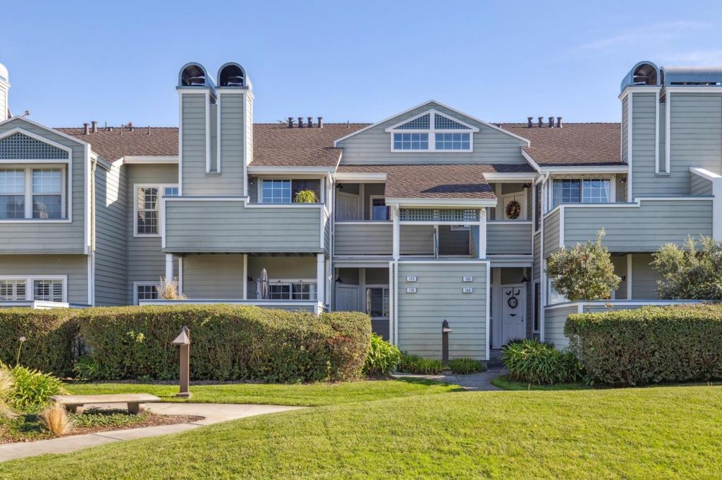 175 Troon Way, Half Moon Bay, CA 94019