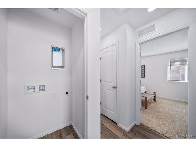 10053 Salem Ct, Commerce City, CO 80022