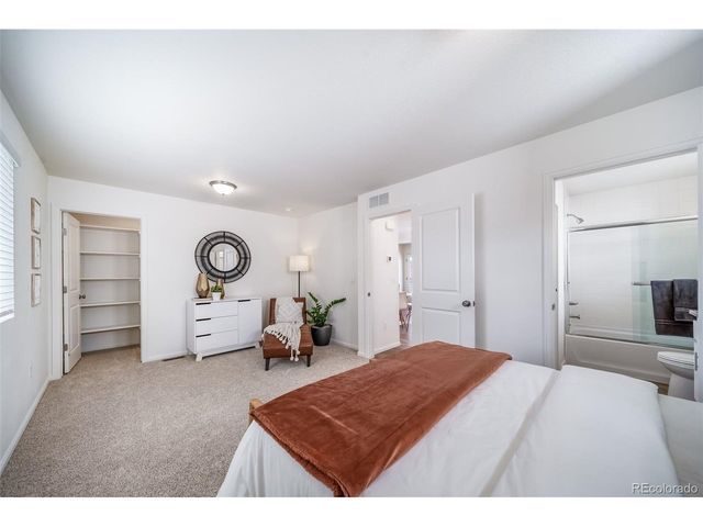 10053 Salem Ct, Commerce City, CO 80022