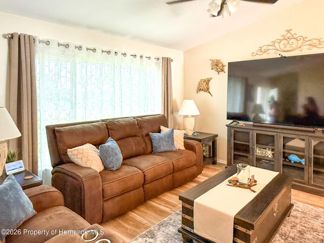 11019 Captain Drive, Spring Hill, FL 34608