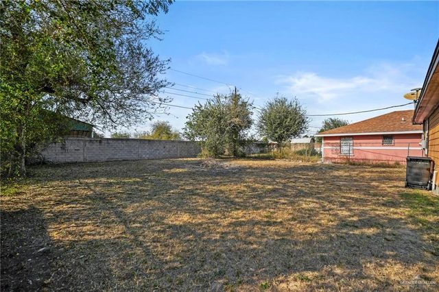 1823 N Oak Street, Alton, TX 78573