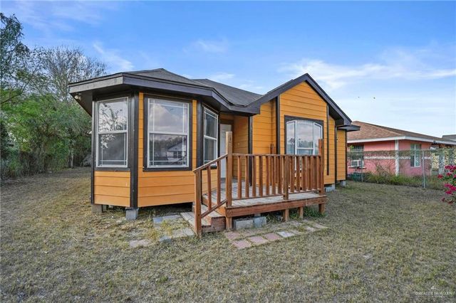 1823 N Oak Street, Alton, TX 78573